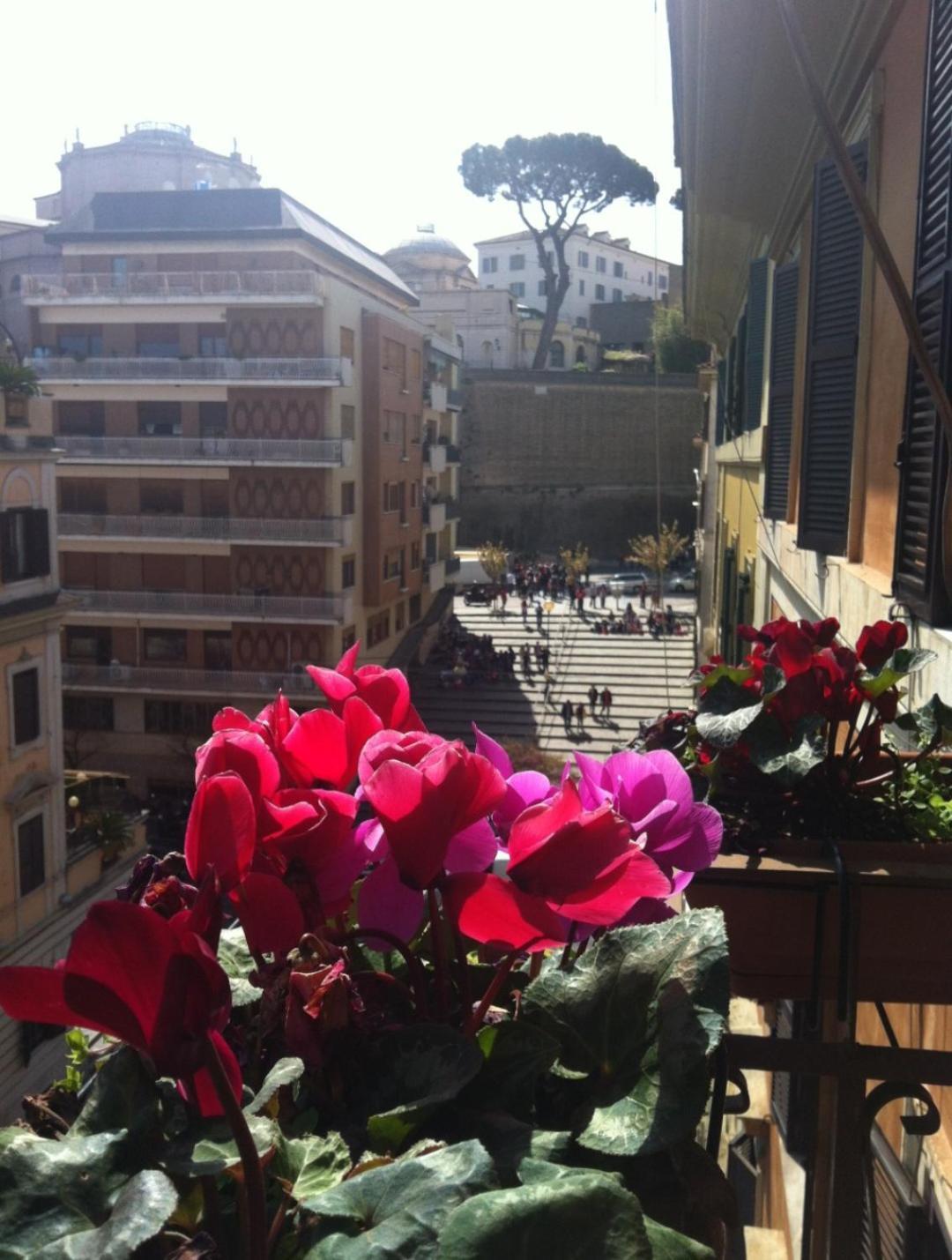 Vatican Stairs Apartment Roma Esterno foto